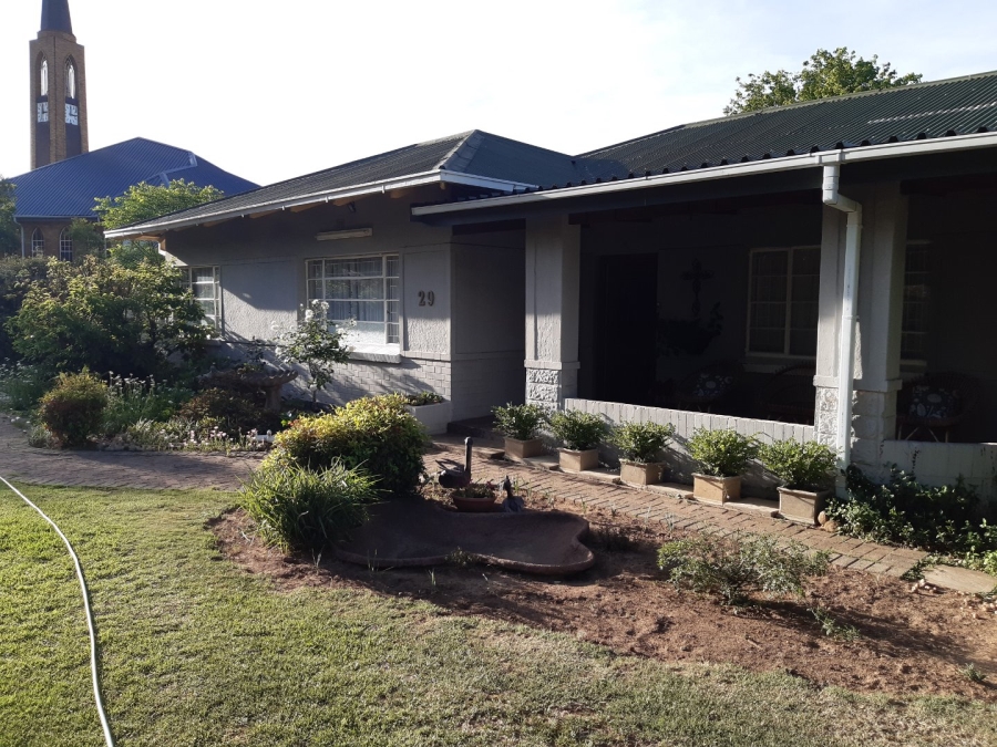 2 Bedroom Property for Sale in Jordania Free State